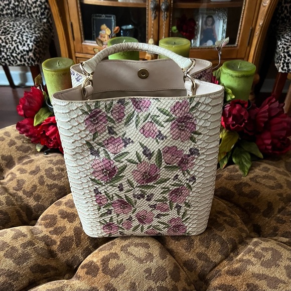 Brahmin Amelia Labyrinth Handbag Purple Flowers - Picture 7 of 14